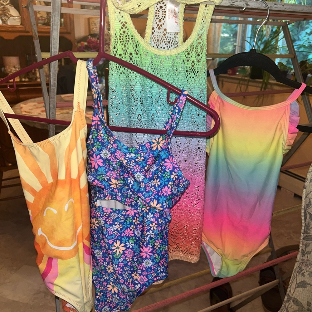 XS bathing suit bundle of 4